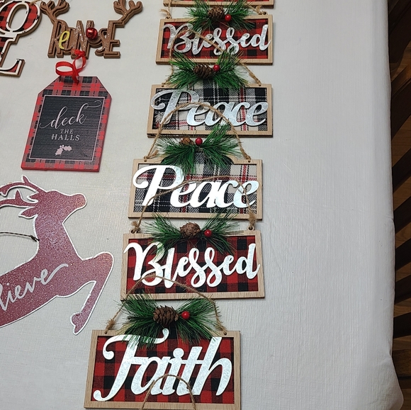 Buffalo Plaid Christmas Decorations - Picture 8 of 11